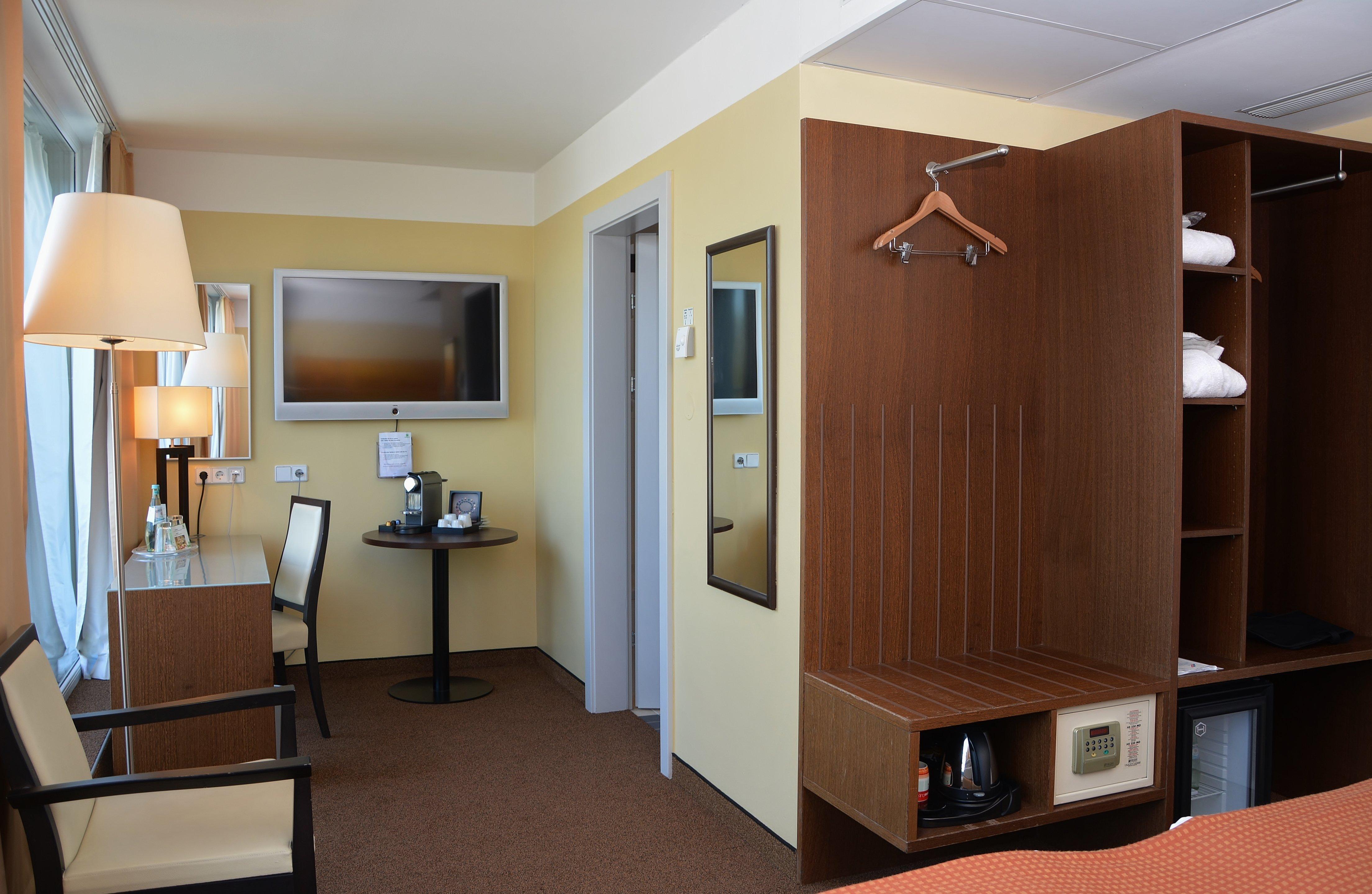 - By Ihg Hotel 4*